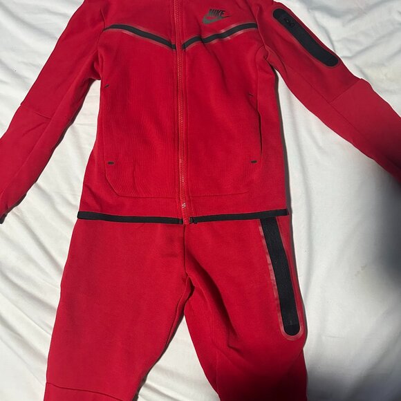 Boy's Nike Tech Fleece 2-Piece Tracksuit - Size XS